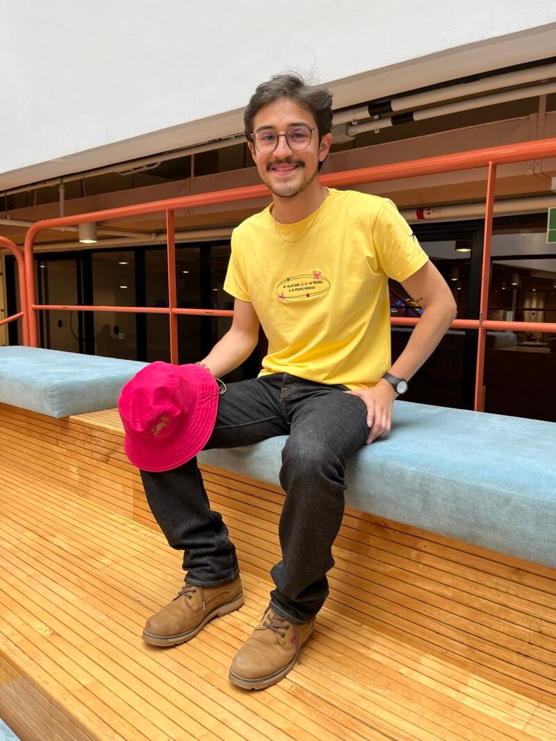 Camisa Amarilla Orgullo - Fundación Sergio Urrego