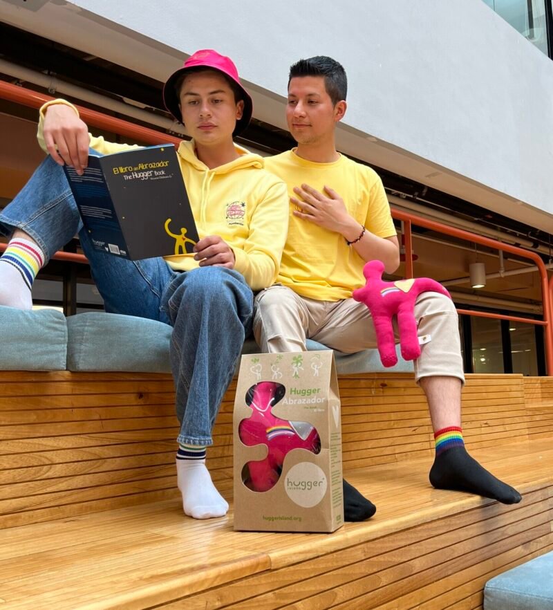 Abrazadores - Fundación Sergio Urrego - Image 2